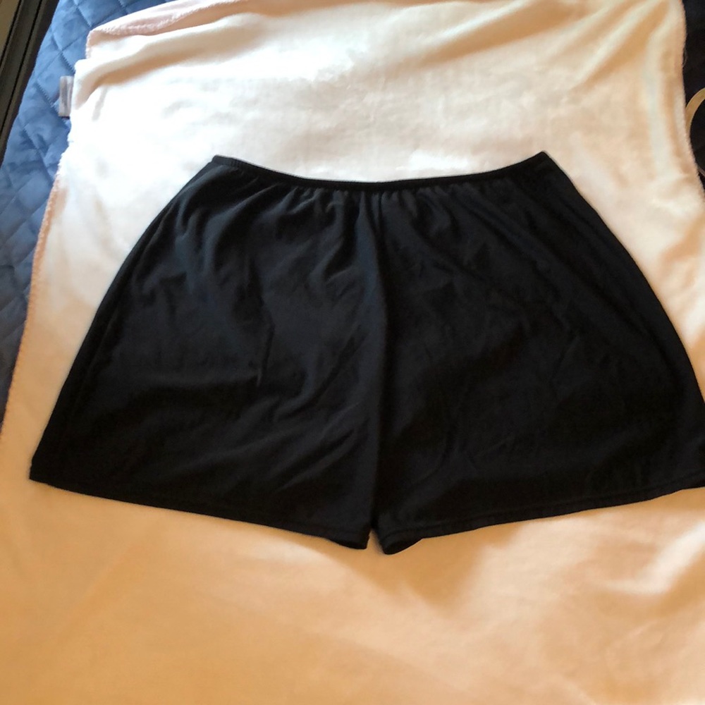 Women’s 18W swim shorts- Boy short cut skirt